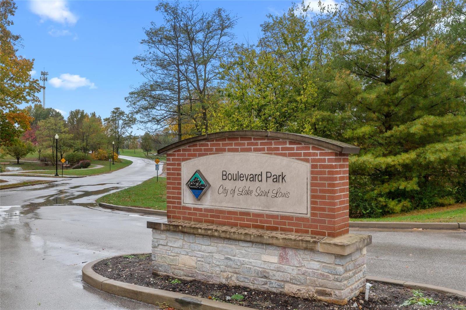 Locksley Manor #1 - Residential