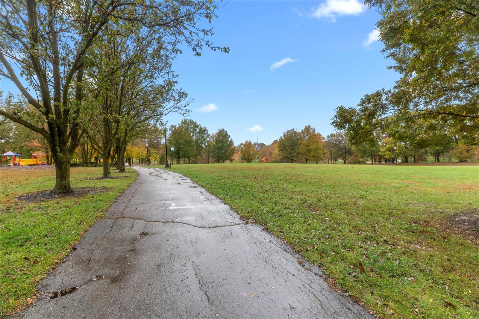 Locksley Manor #1 - Residential