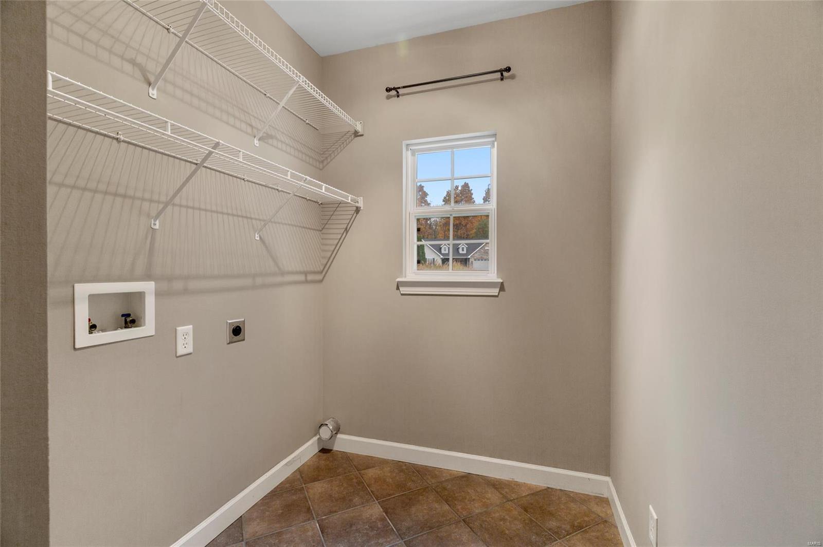 Locksley Manor #1 - Residential