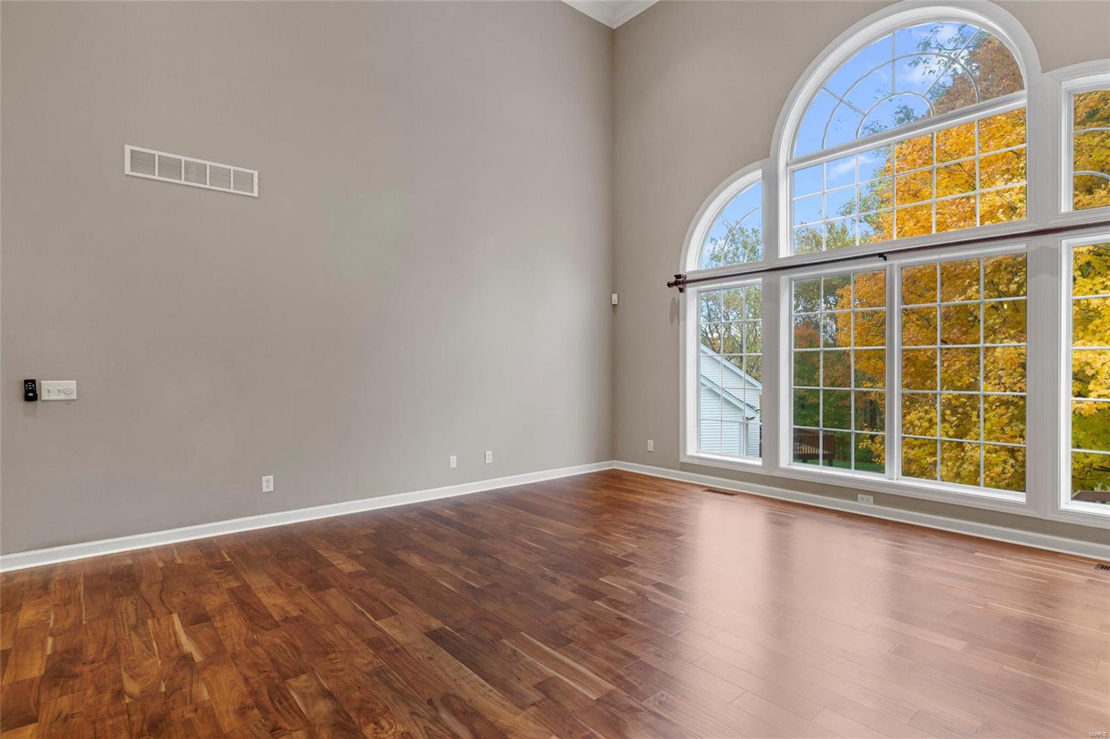 Locksley Manor #1 - Residential