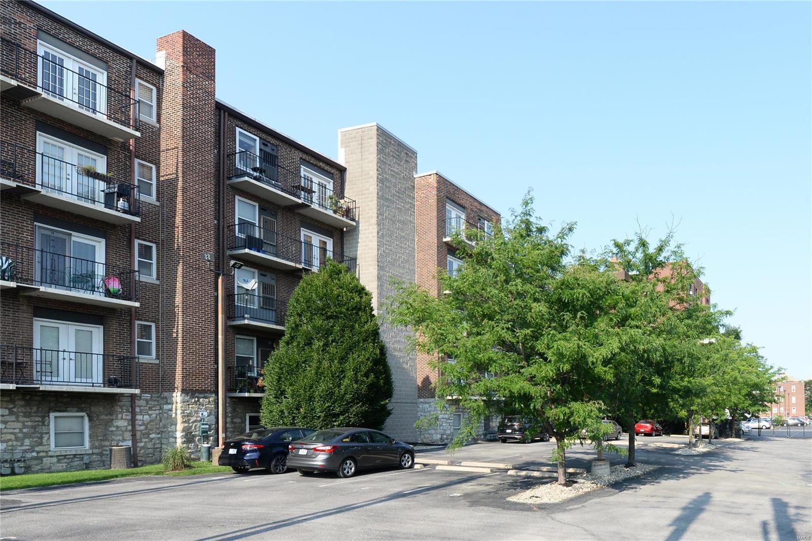 Pershing Ave Condo - Residential