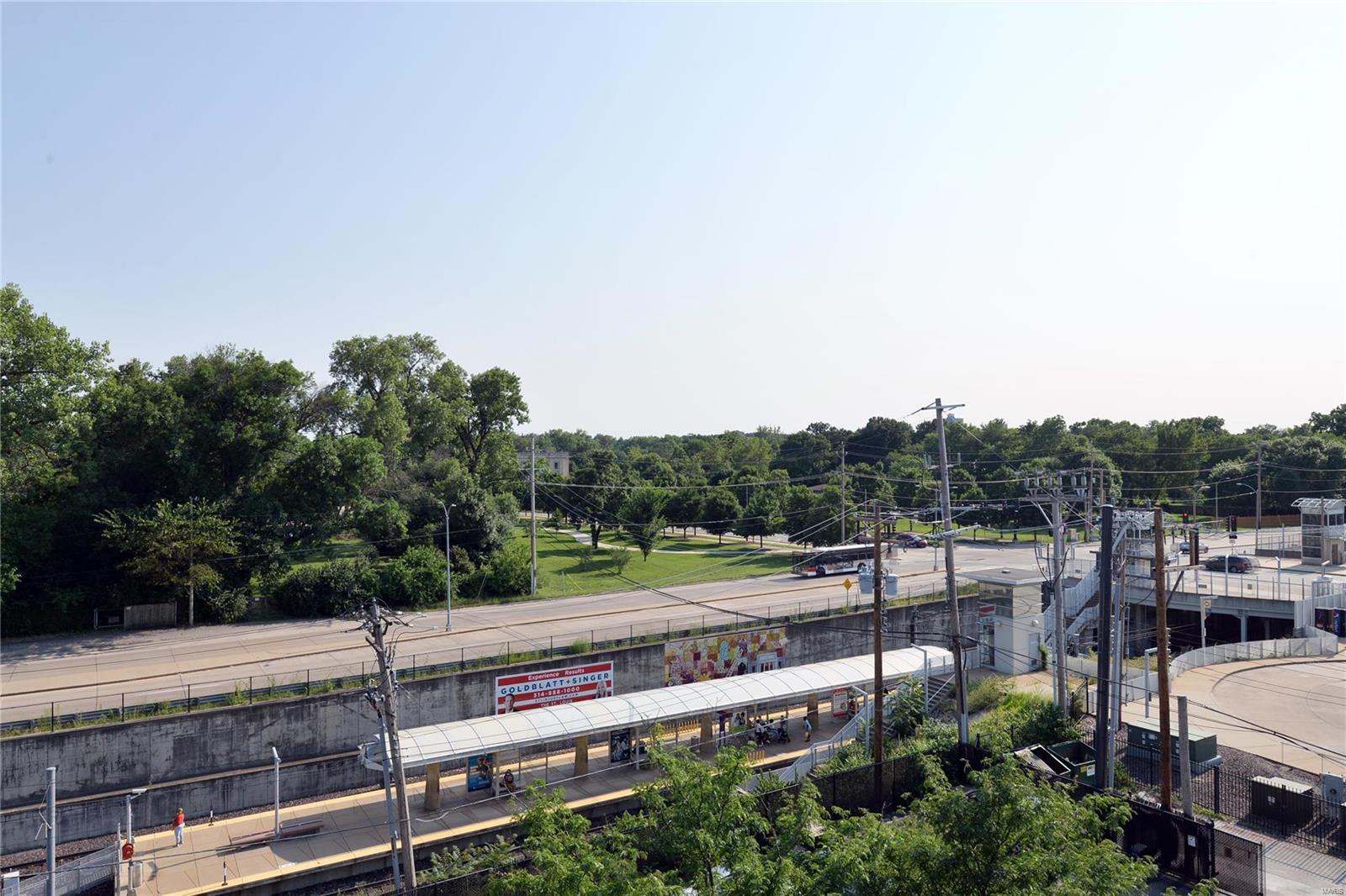 Pershing Ave Condo - Residential