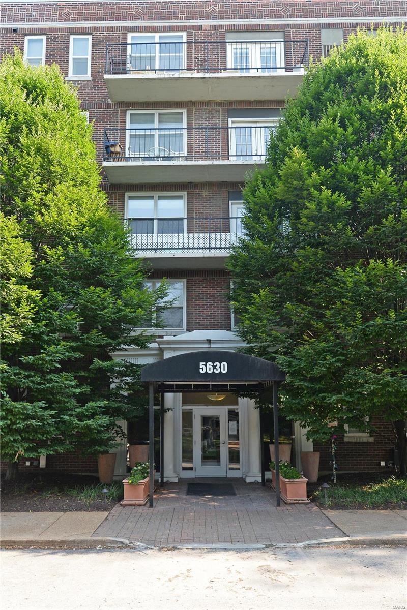 Pershing Ave Condo - Residential