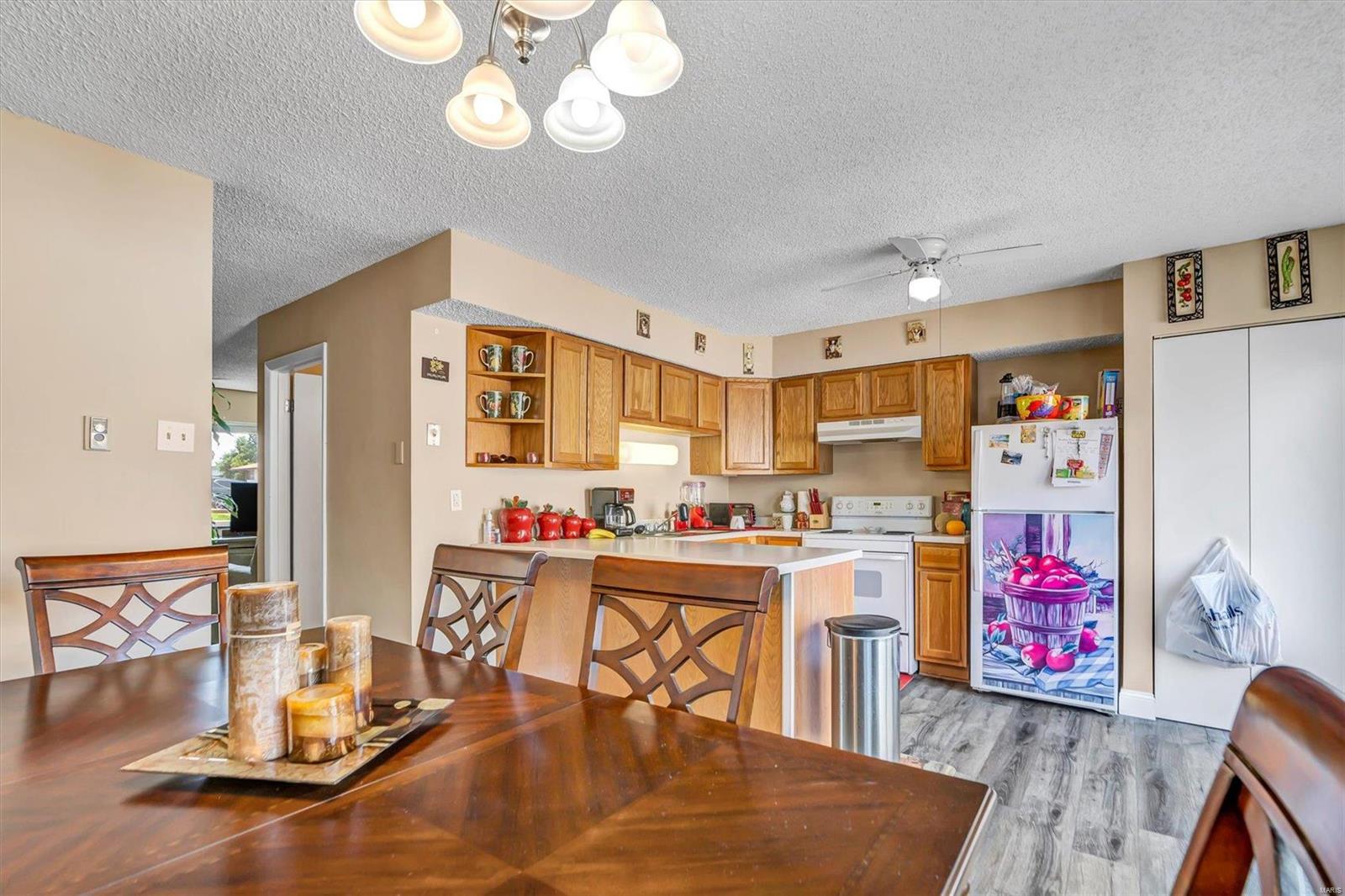 Hazelcrest Condo - Residential