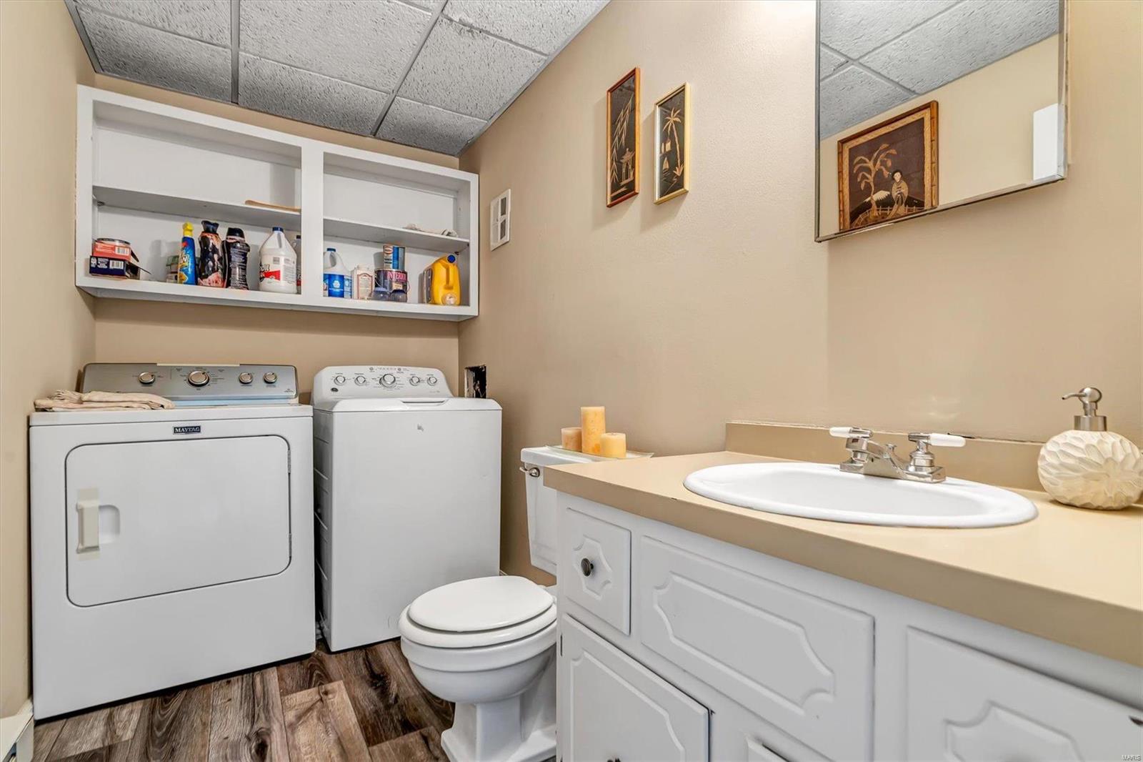 Hazelcrest Condo - Residential