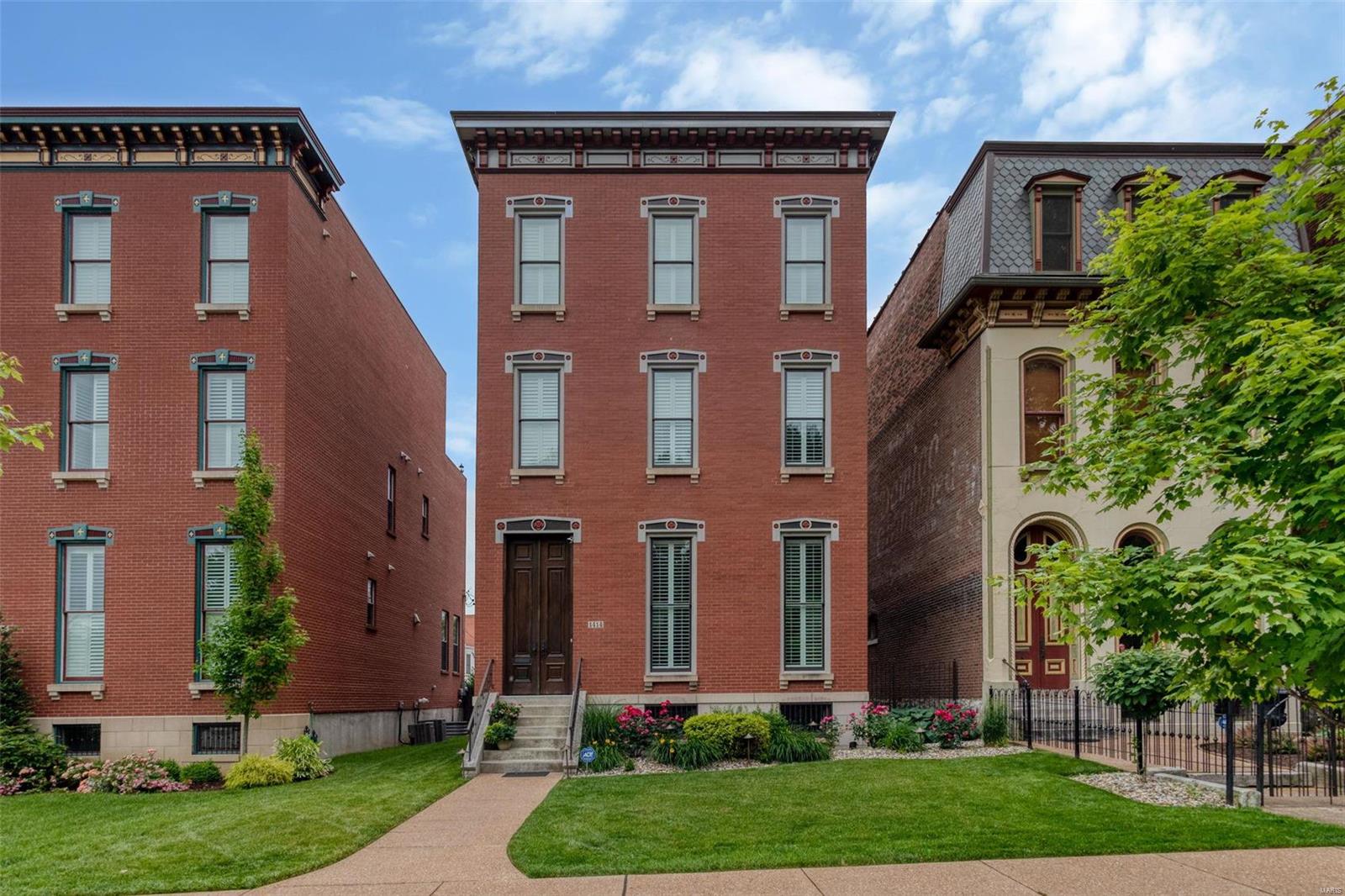 Lafayette Square - Residential