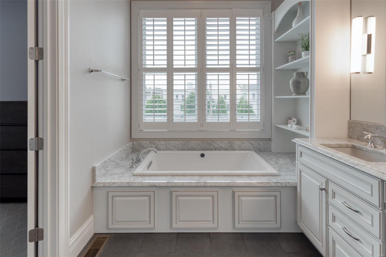 Lafayette Square - Residential