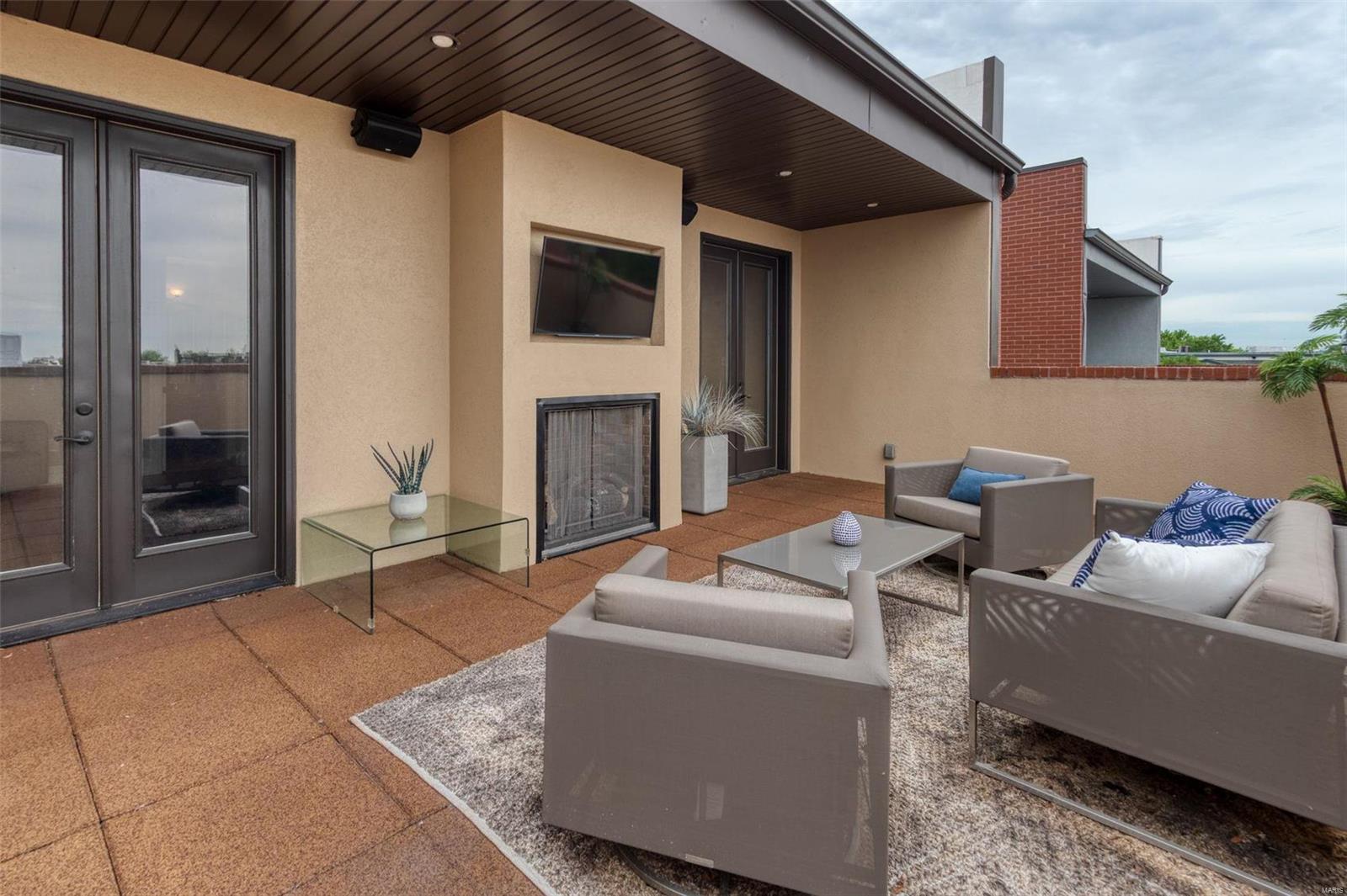 Lafayette Square - Residential