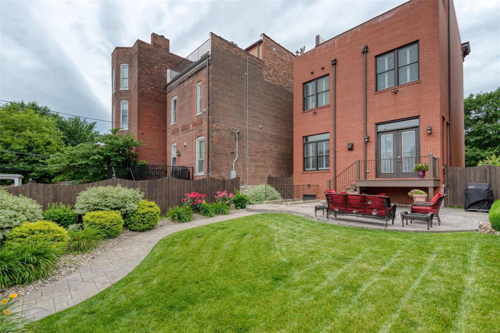 Lafayette Square - Residential