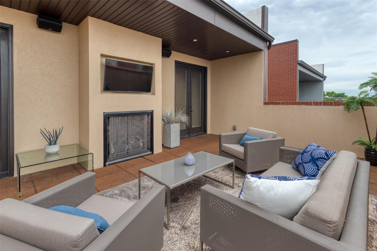 Lafayette Square - Residential