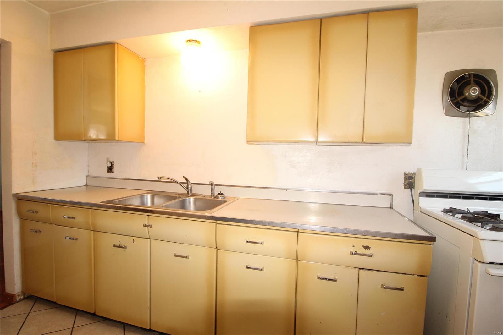 Carlat Place - Residential
