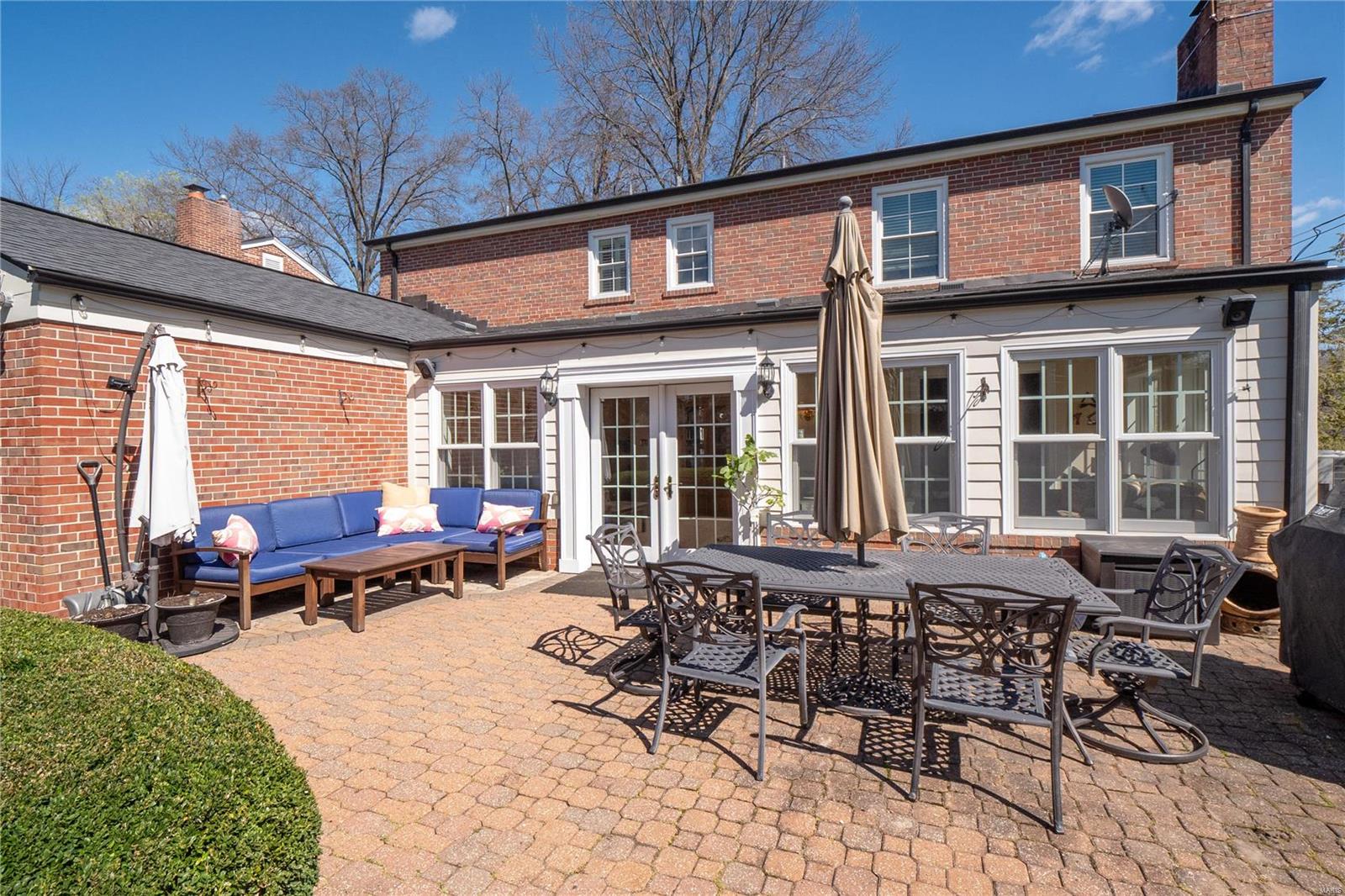 La Hacienda - Residential