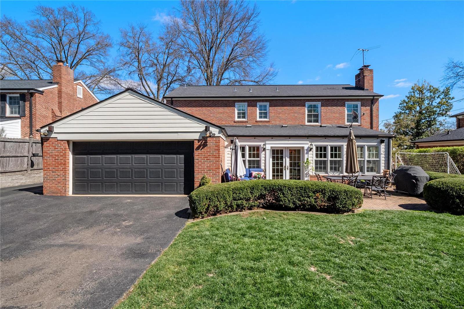 La Hacienda - Residential