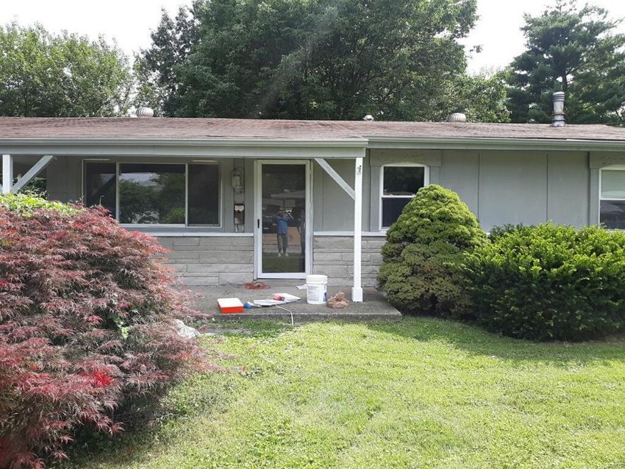 Bright and clean freshly painted 3 bedroom 2 bathroom ranch.  New dishwasher and gas stove open kitchen to dining and living combined.  3 good size bedrooms master has a master bath 2nd full bathroom off hallway.  downstairs is partially finished but has a large entertaining/additional living area to entertain guest.  Storage available down here to.  Fenced yard and side covered car parking with an additional off street parking pad.  Lots of appeal and close to shops and restaurants on N. Lindbergh.