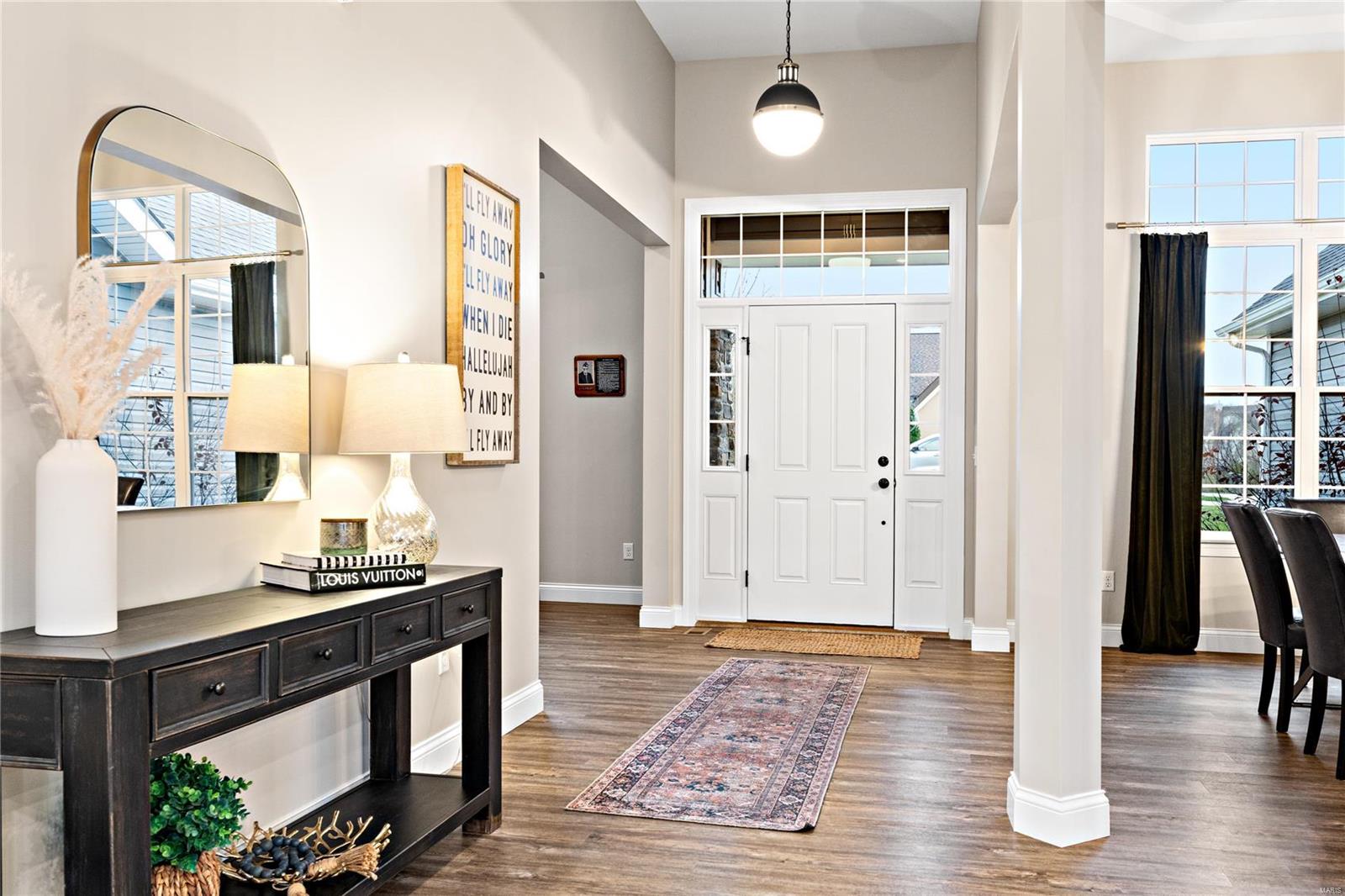 Eureka, Missouri 63025, United States, 3 Bedrooms Bedrooms, ,3 BathroomsBathrooms,Residential,Pending,25506