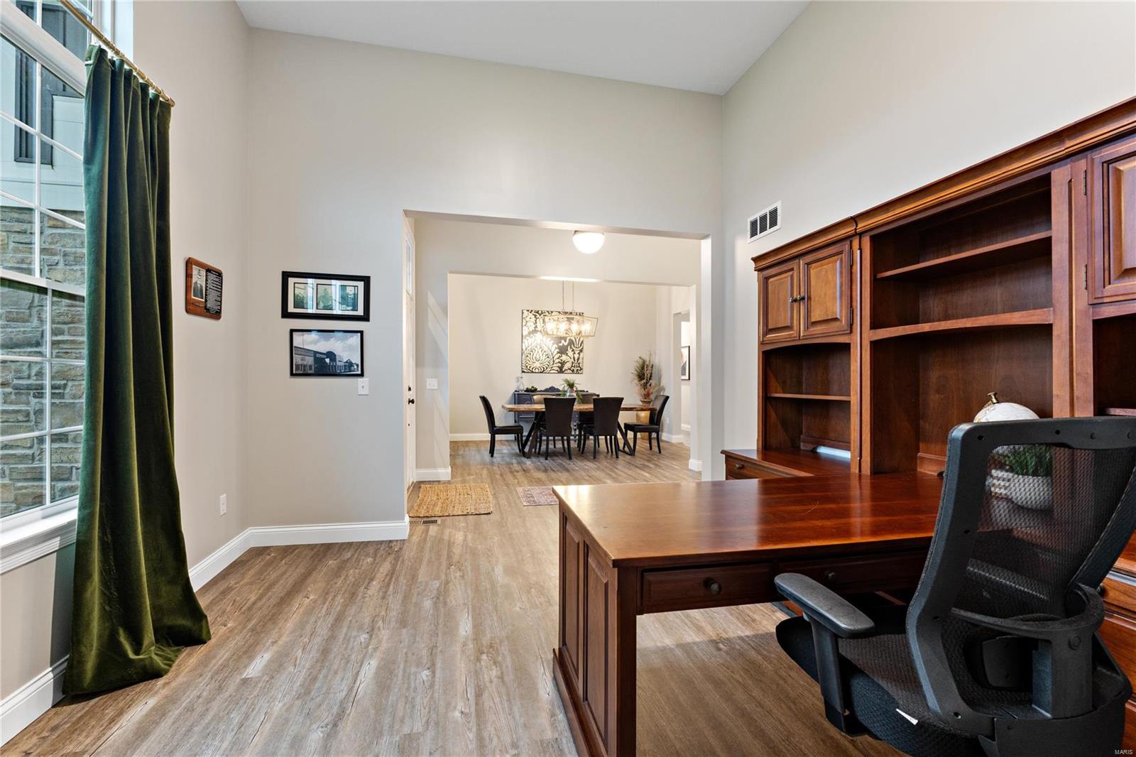 Eureka, Missouri 63025, United States, 3 Bedrooms Bedrooms, ,3 BathroomsBathrooms,Residential,Pending,25506