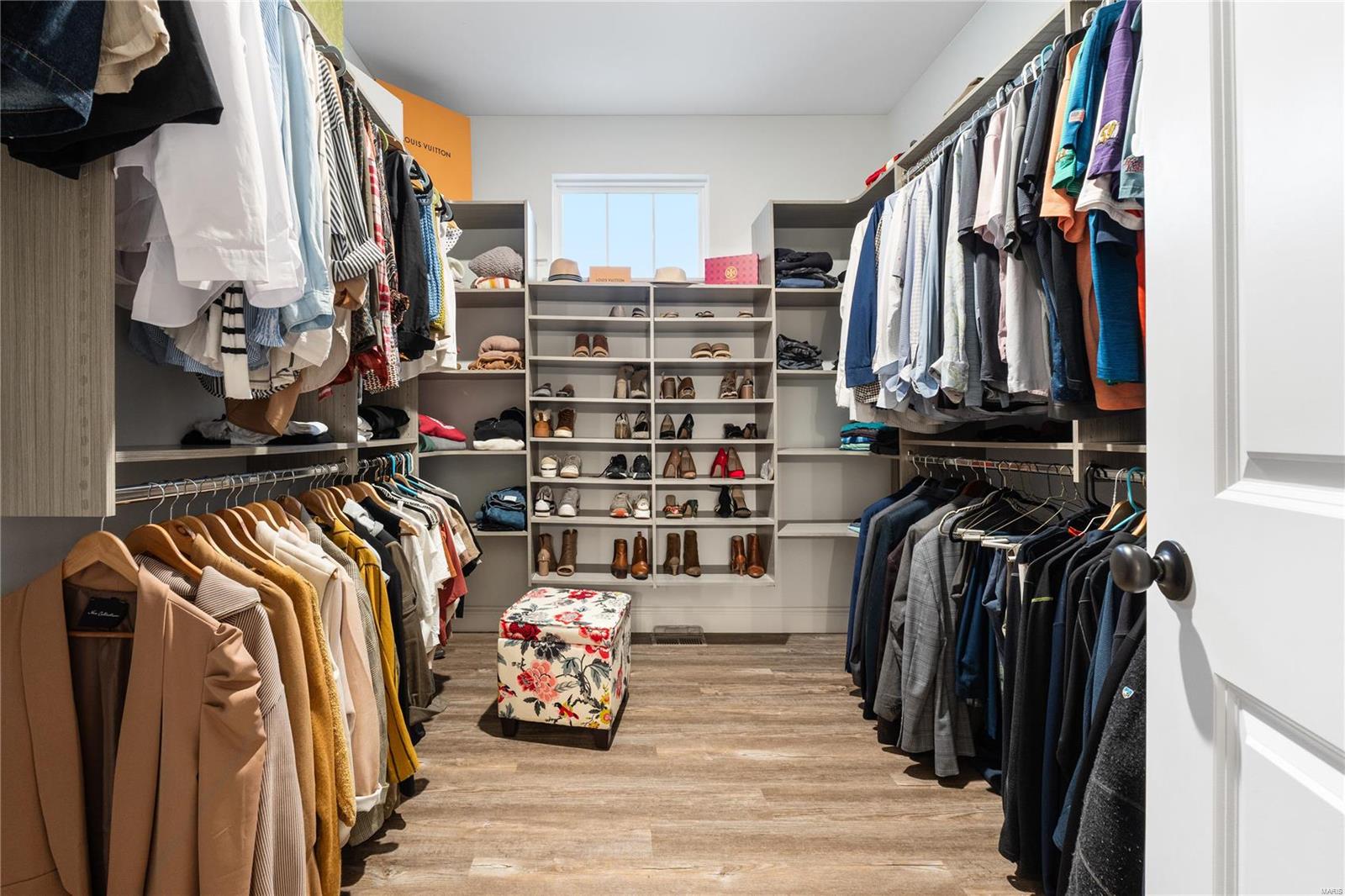 Eureka, Missouri 63025, United States, 3 Bedrooms Bedrooms, ,3 BathroomsBathrooms,Residential,Pending,25506