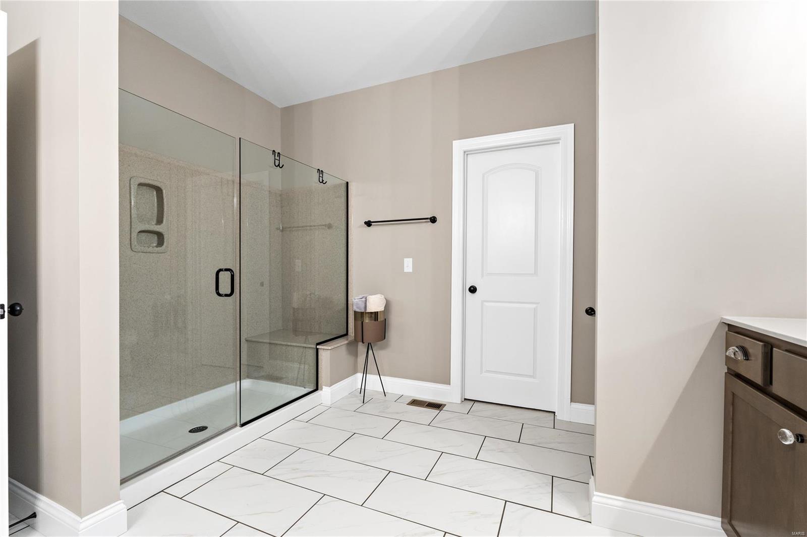 Eureka, Missouri 63025, United States, 3 Bedrooms Bedrooms, ,3 BathroomsBathrooms,Residential,Pending,25506