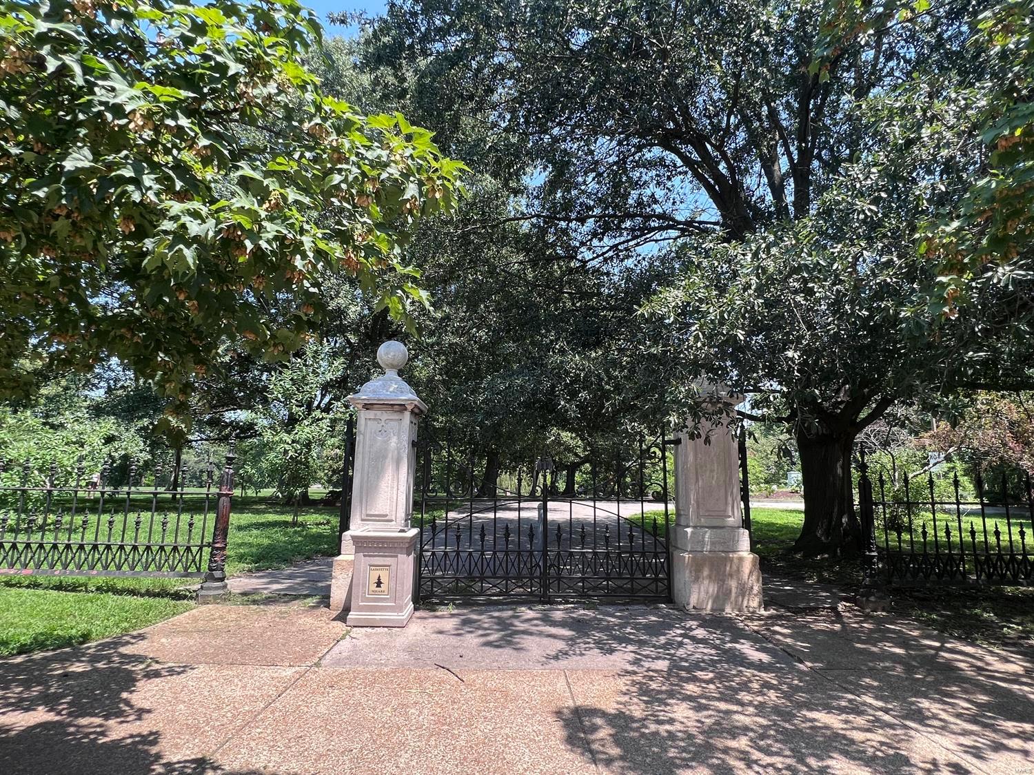 St Louis Commons Add - Residential Income