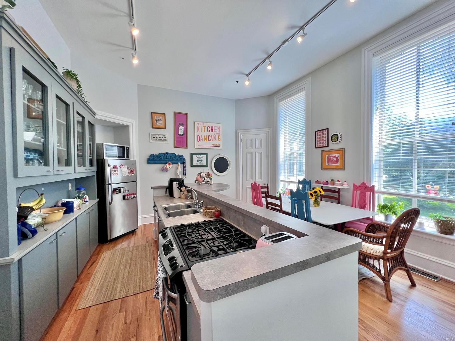 St Louis Commons Add - Residential Income