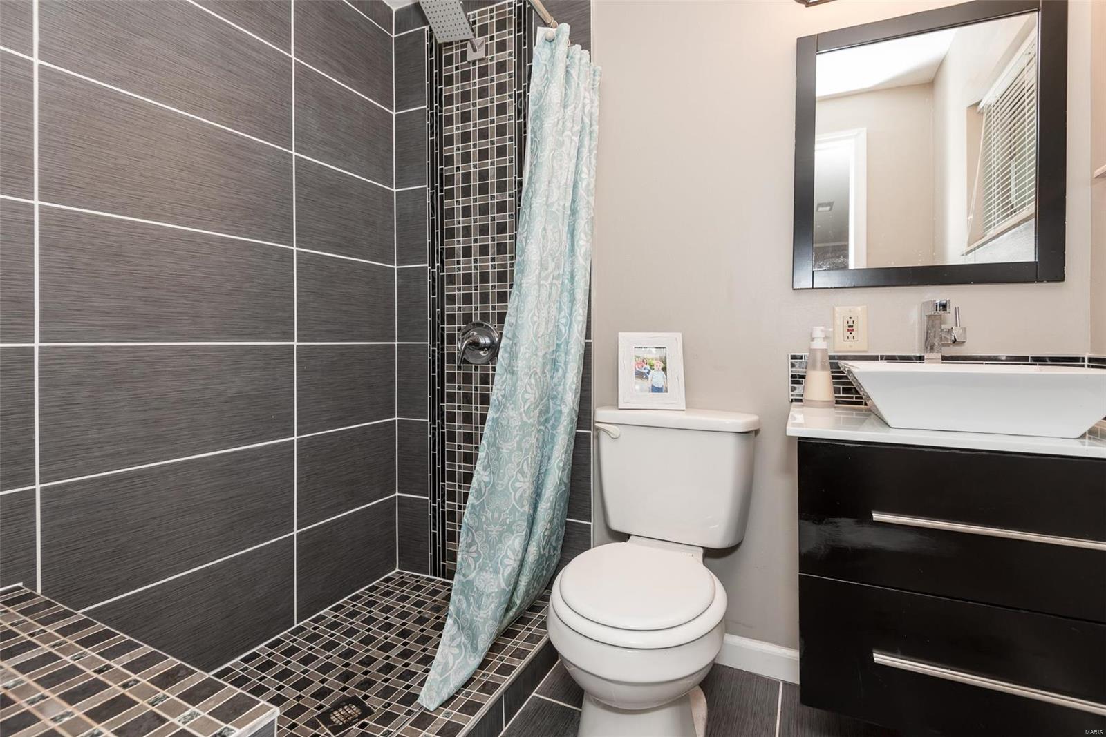 Arnold Terrace - Residential