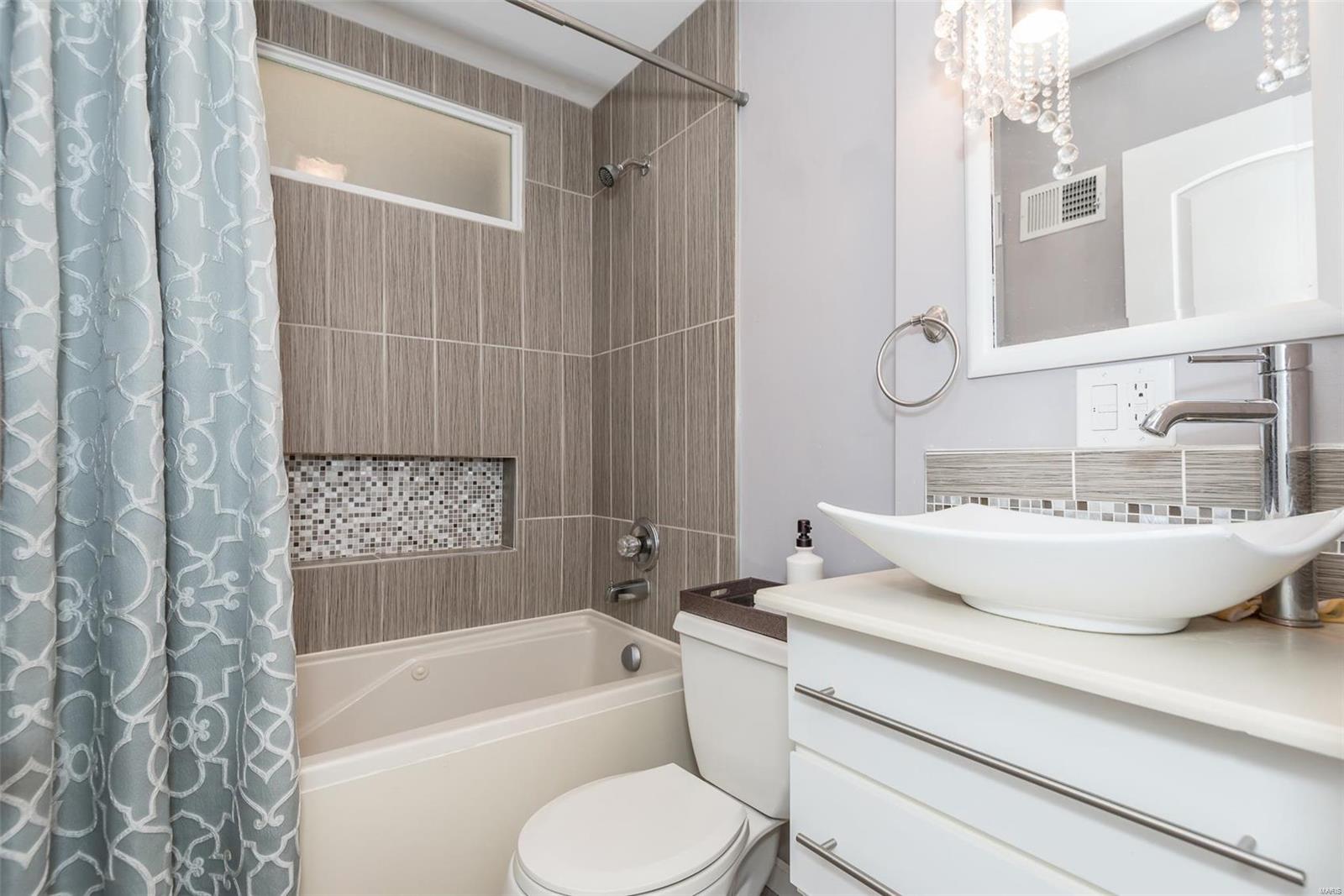 Arnold Terrace - Residential