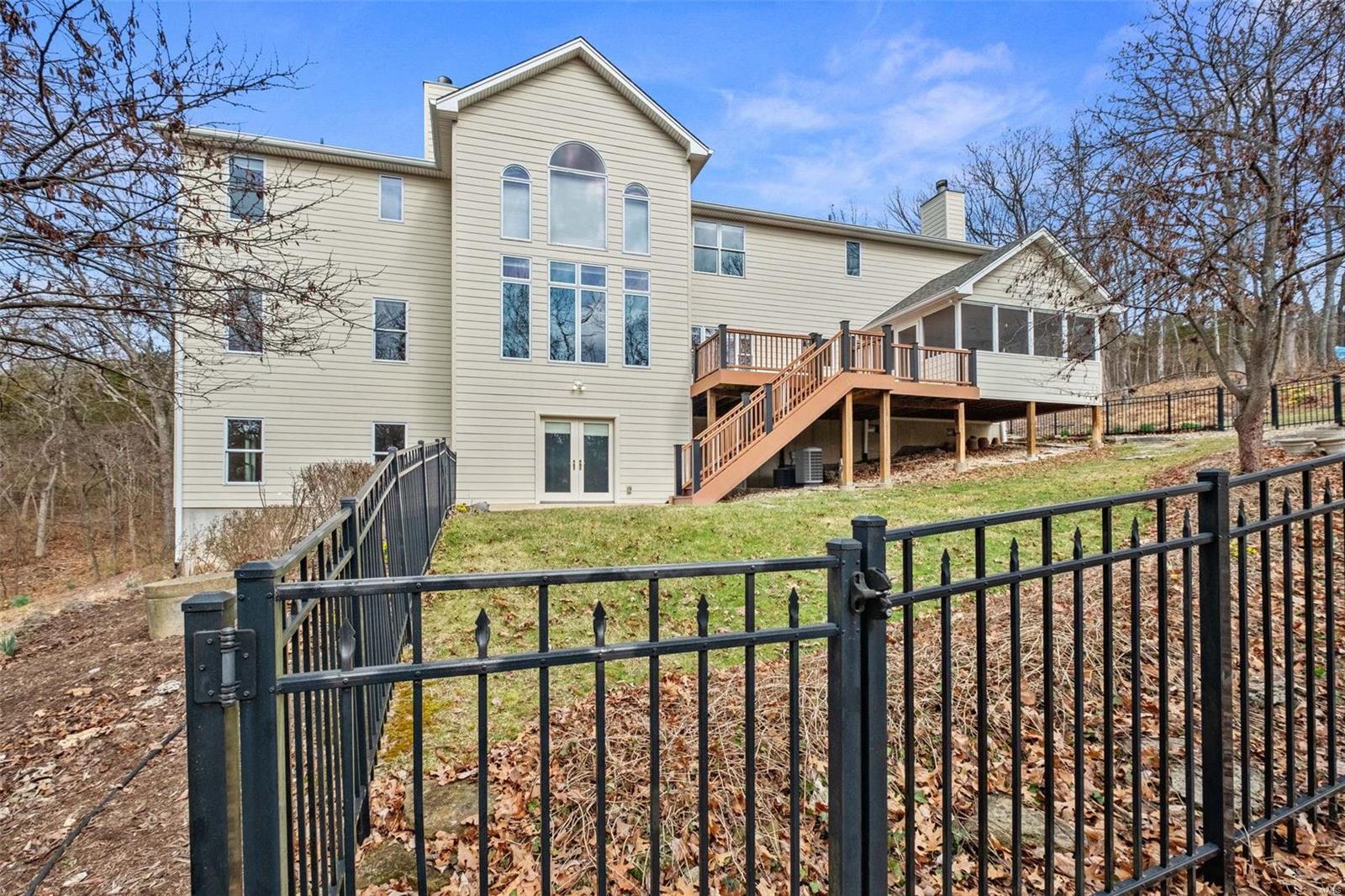 St James Place - Residential