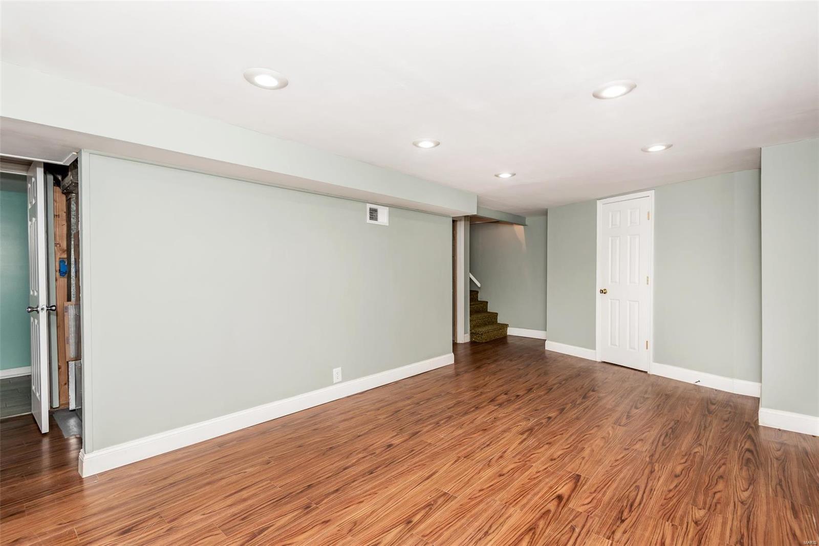 Marlborough Manor - Residential