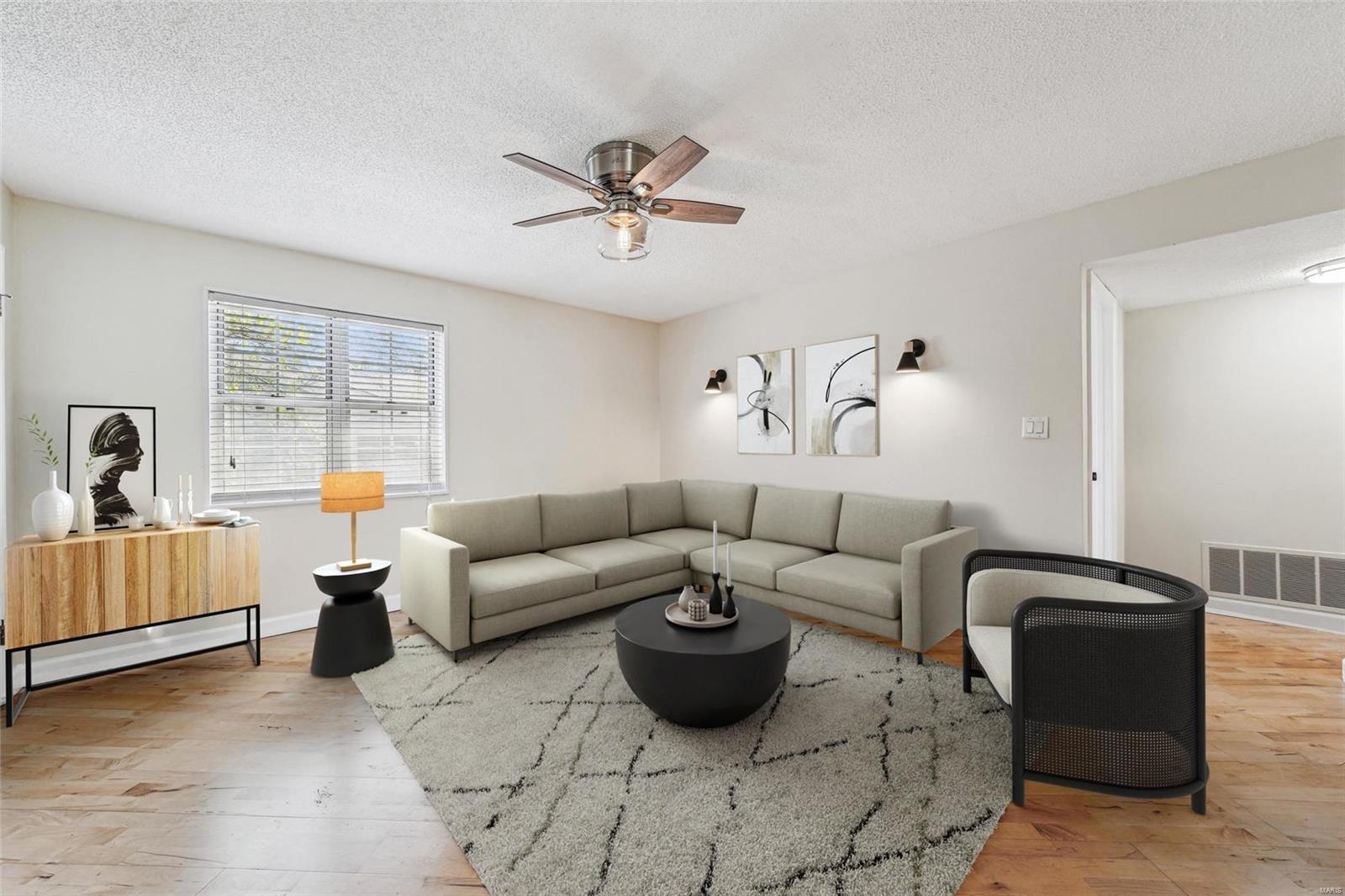 1521 Oriole Lane