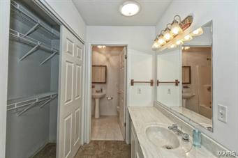 Woodhurst Estat - Residential