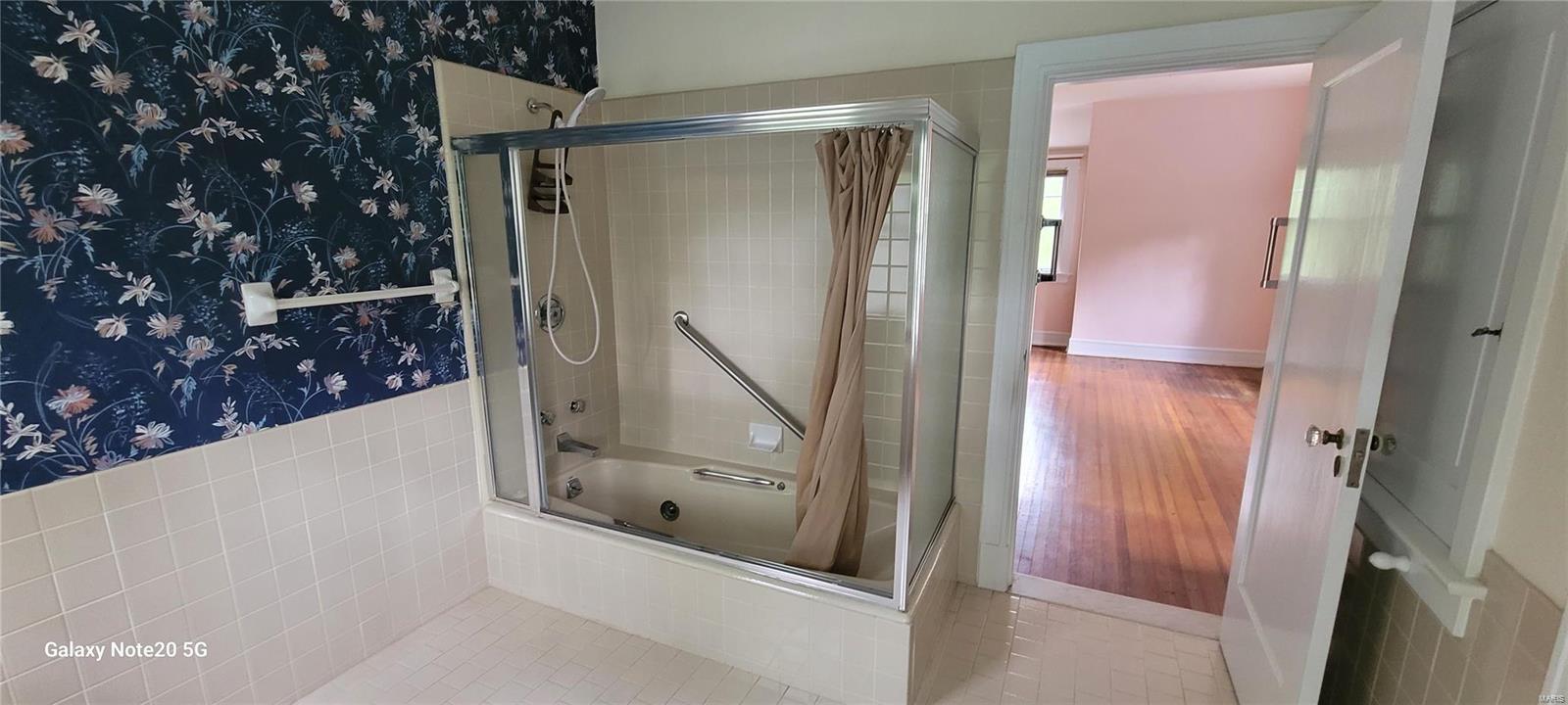 Alexander Russell - Residential