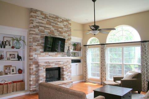 Vantage Pointe - Residential