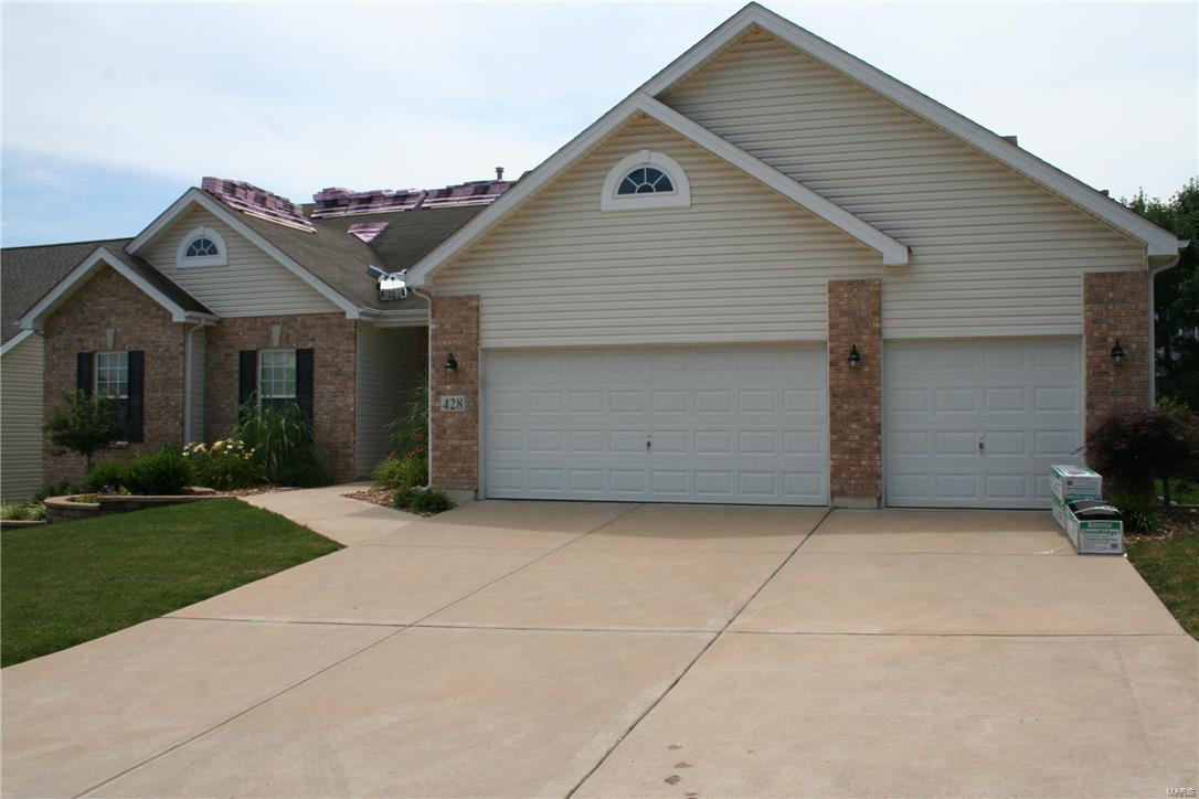 Vantage Pointe - Residential