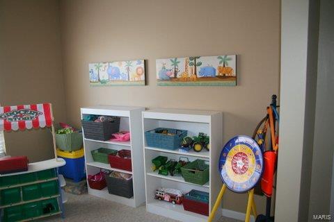 Vantage Pointe - Residential