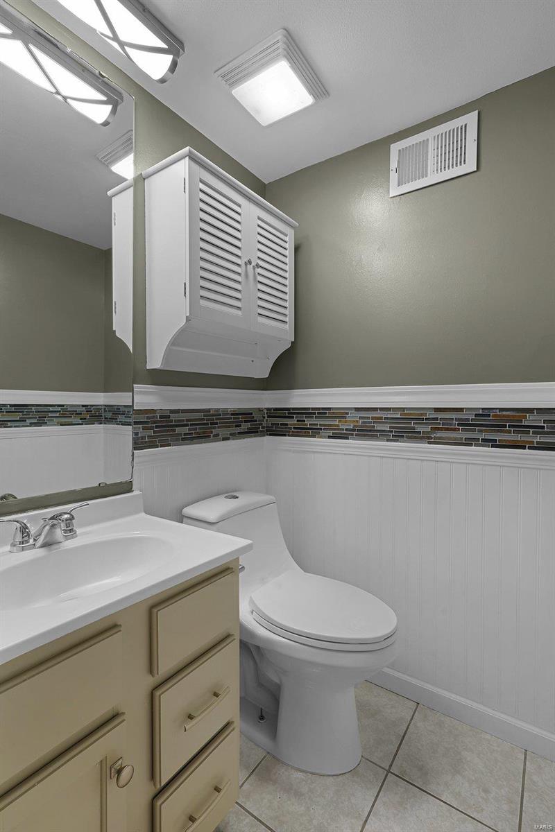 Burtonwood Manor Condo 1 - Residential