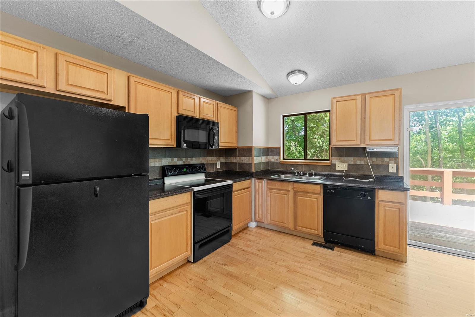 Lsl Patio Green - Residential