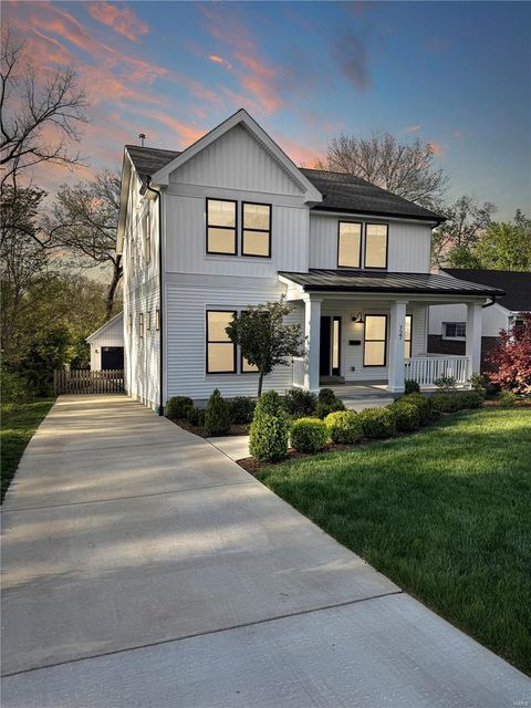 727 E Madison Avenue St Louis MO 63122