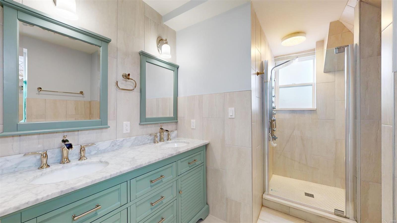 Oscar Buchanans/South Benton - Residential