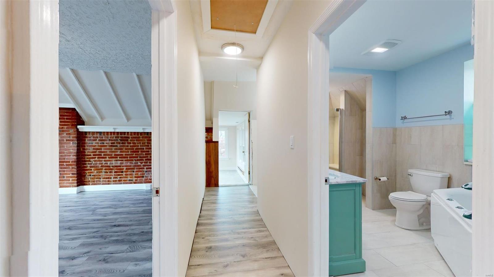 Oscar Buchanans/South Benton - Residential