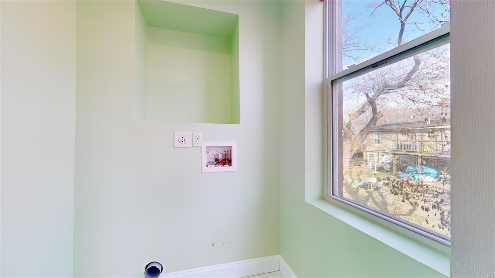 Oscar Buchanans/South Benton - Residential