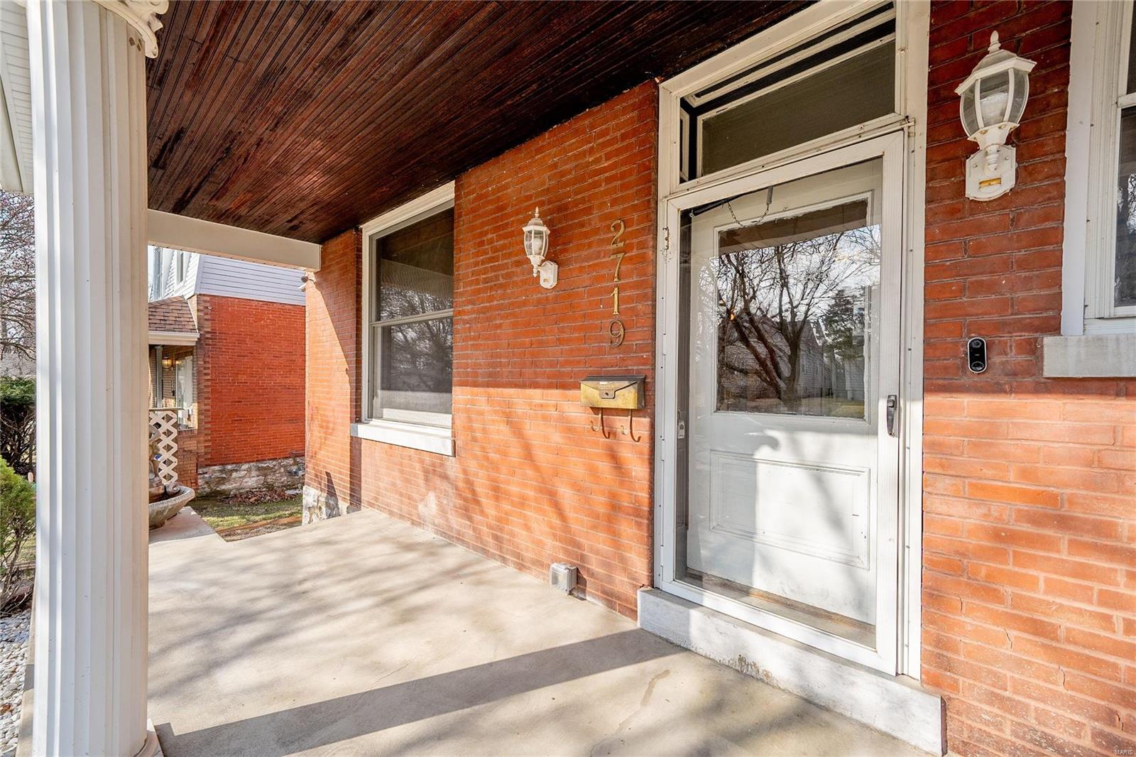 Oscar Buchanans/South Benton - Residential