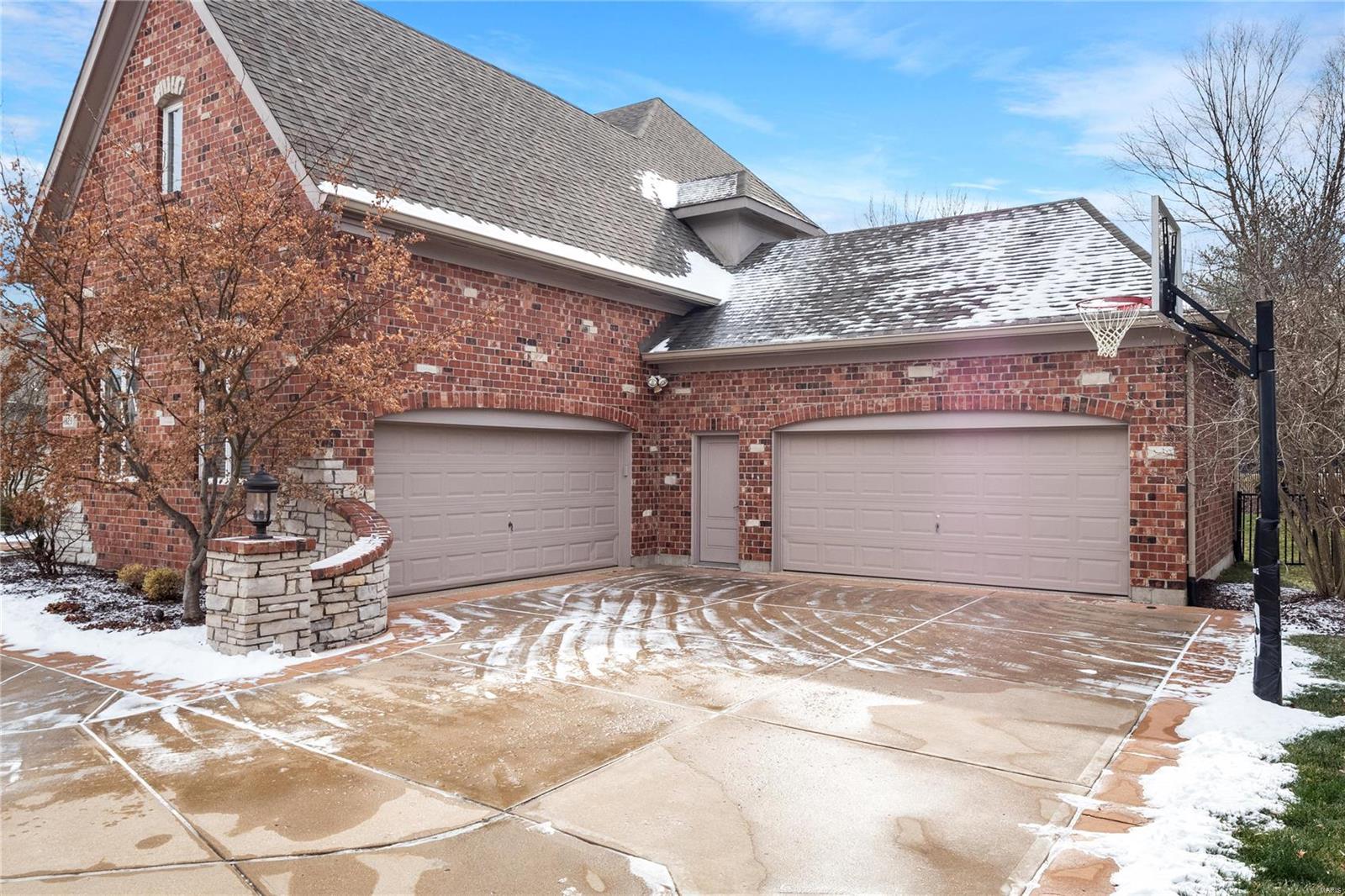 Westchester Manor - Residential