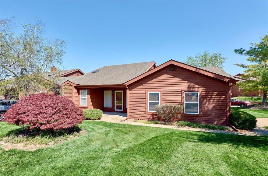 3Bed/2Bath ground level, corner lot condo in the heart of St. Charles. Located near highways 70, 94, and 364 - this great location is key. With a little bit of updating, one could make this home the king of the castle again! Good bones, full basement, oversized 2 car garage, vaulted ceilings, skylights, walk in closet, multiple sliding glass doors to the patio, and the list goes on! Refrigerator, washer, and dryer can stay! Don't miss out on a property priced to sell but has it all! Location: Corner Location, Ground Level