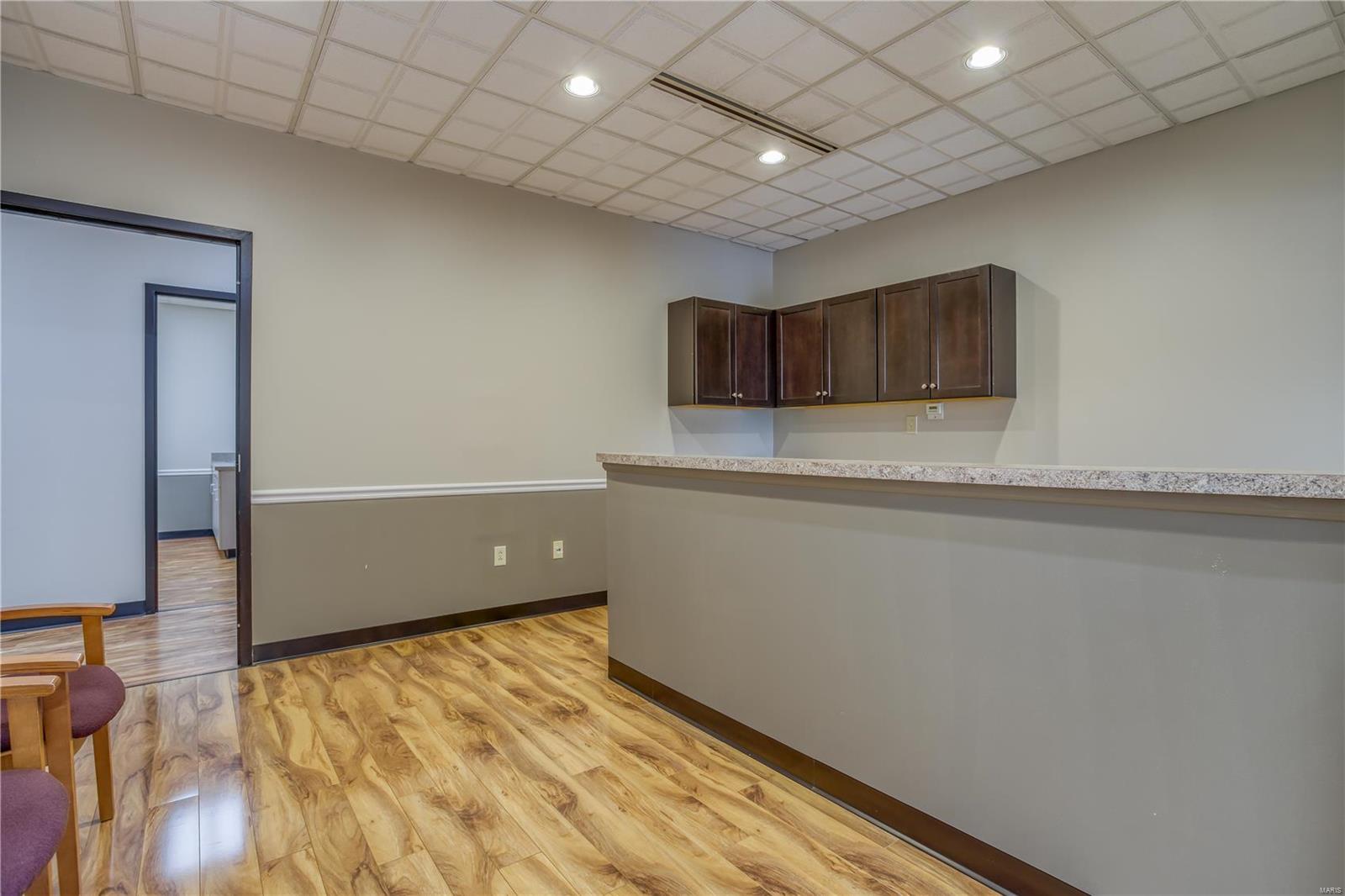 TESSON FERRY - Commercial Sale