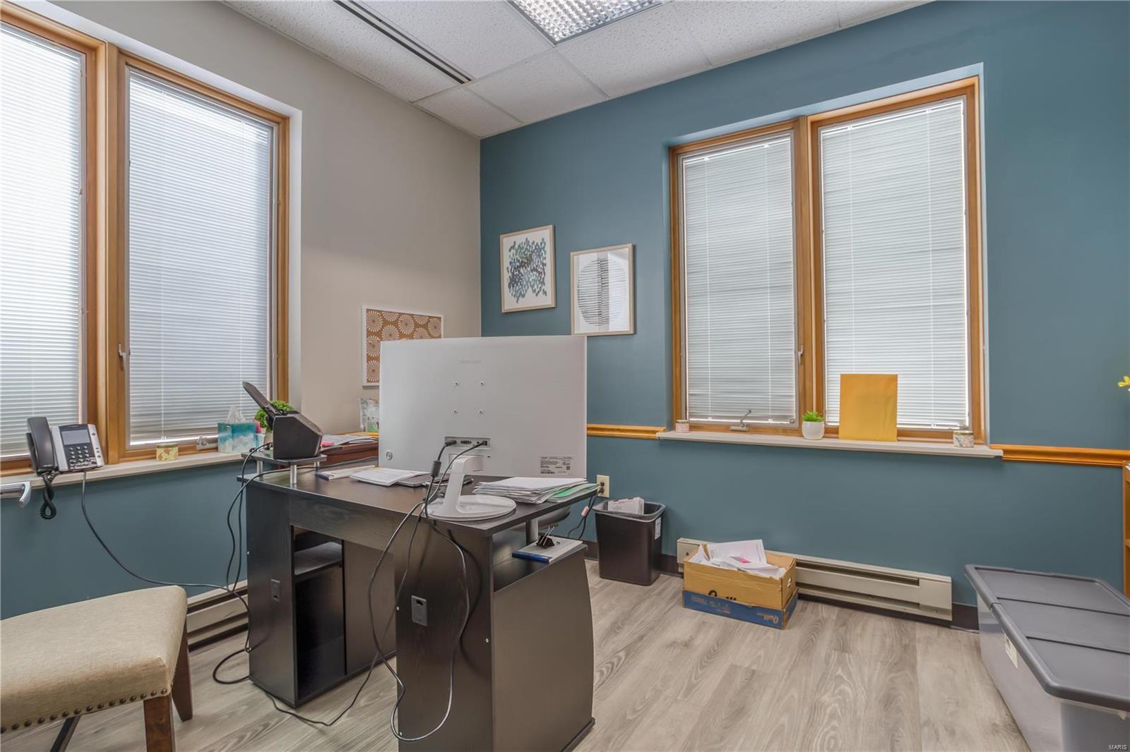 TESSON FERRY - Commercial Sale