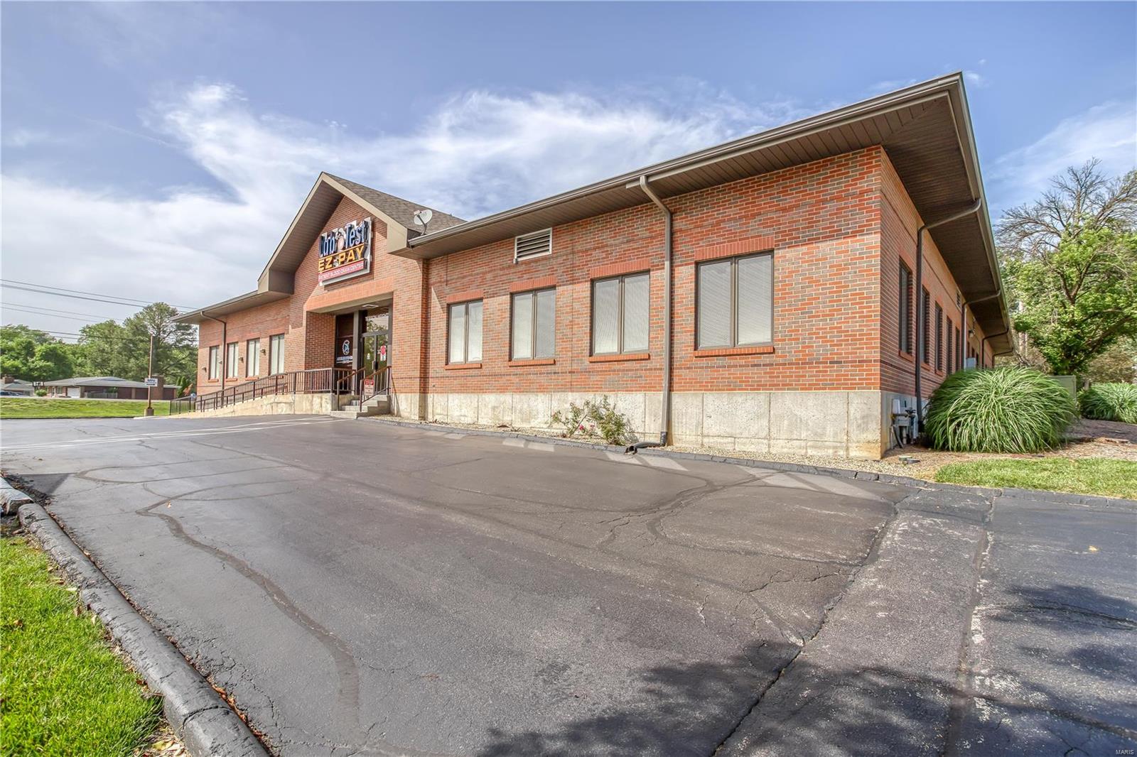 TESSON FERRY - Commercial Sale
