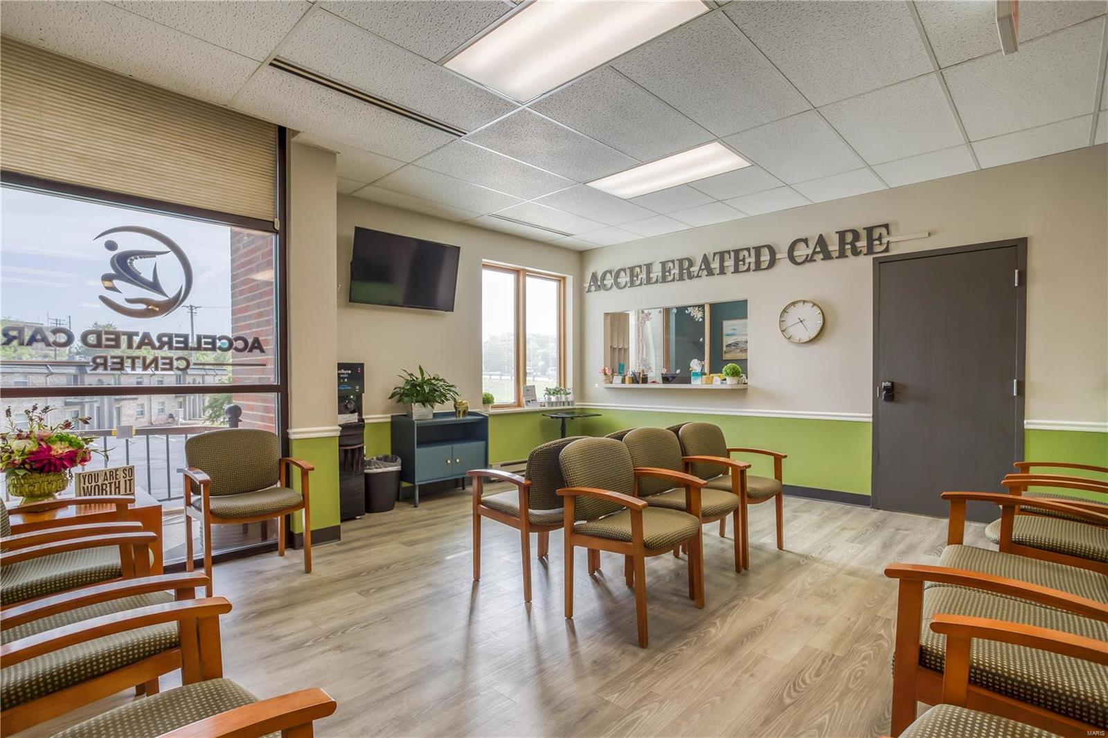 TESSON FERRY - Commercial Sale