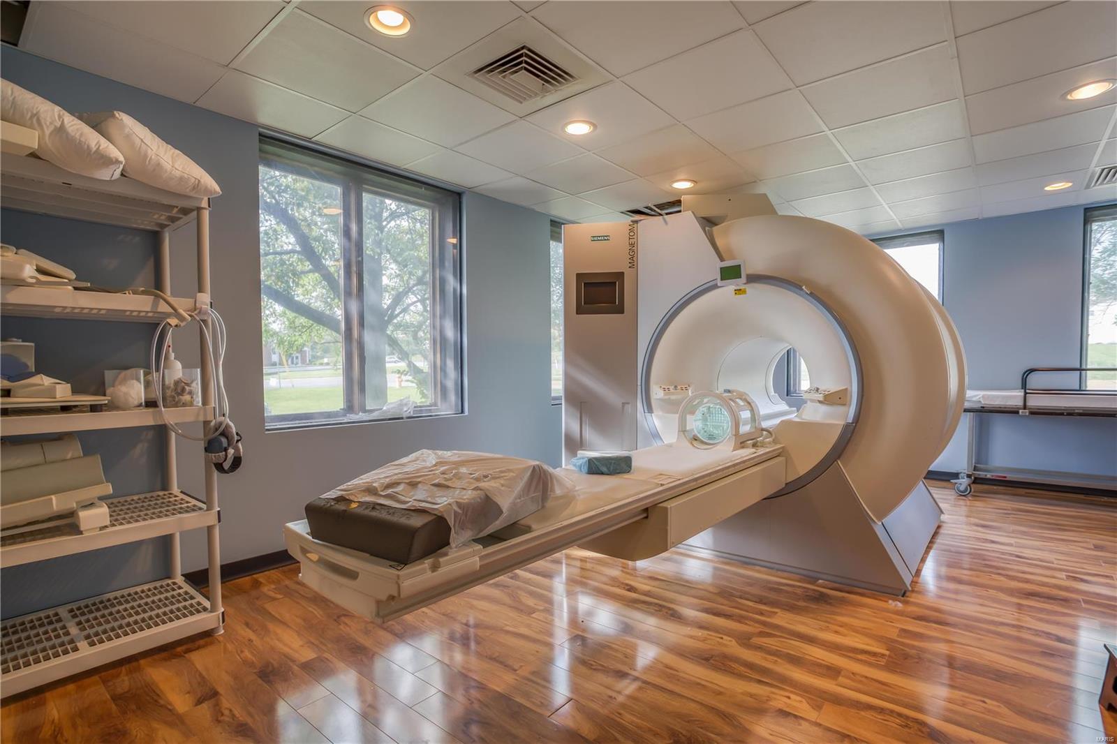 TESSON FERRY - Commercial Sale