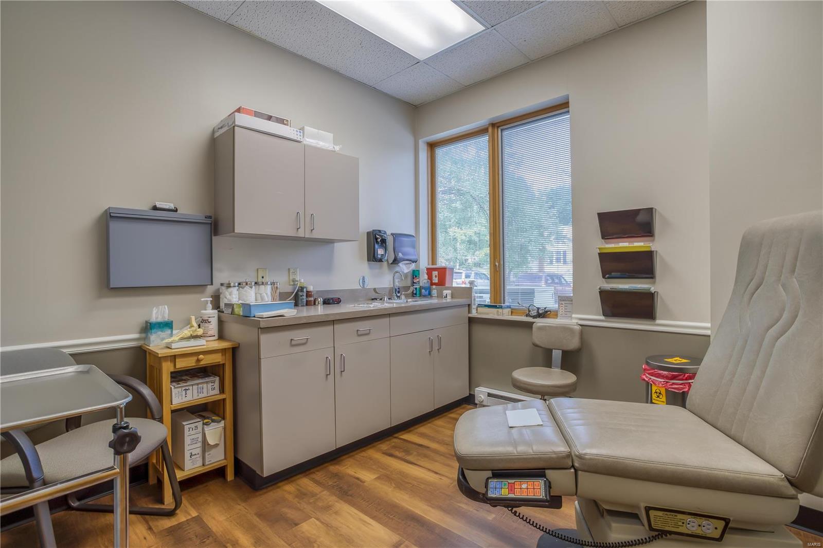 TESSON FERRY - Commercial Sale