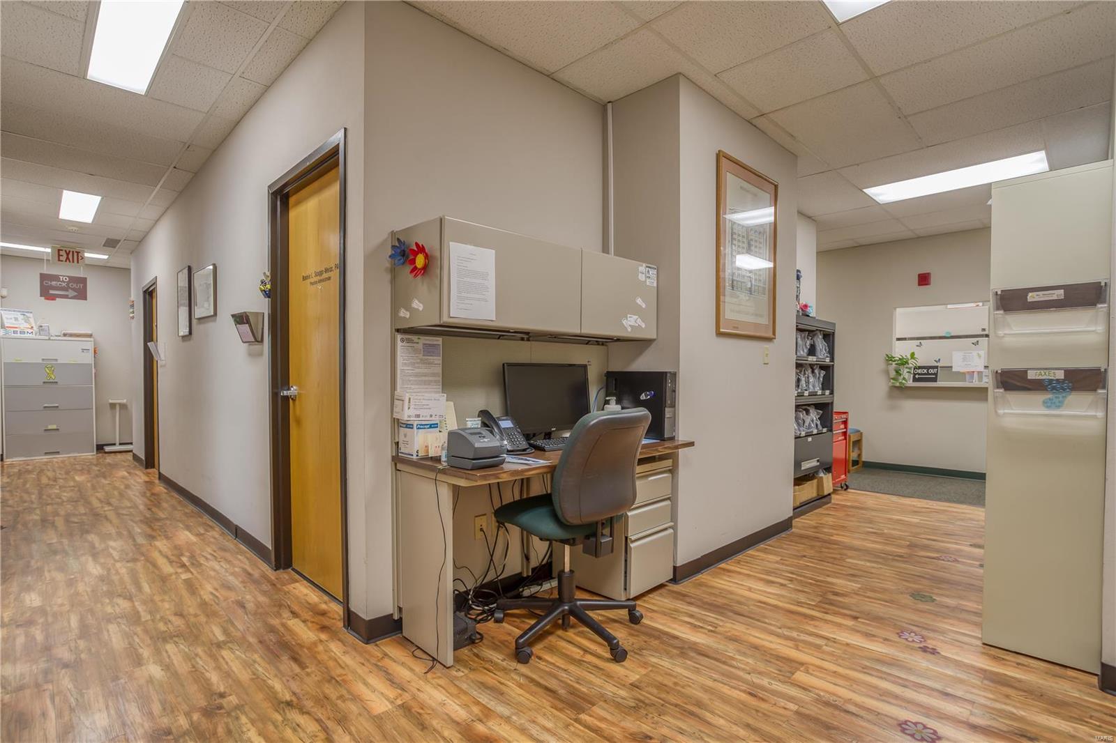 TESSON FERRY - Commercial Sale